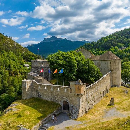 Maison Familiale Des Remparts Colmars Buitenkant foto