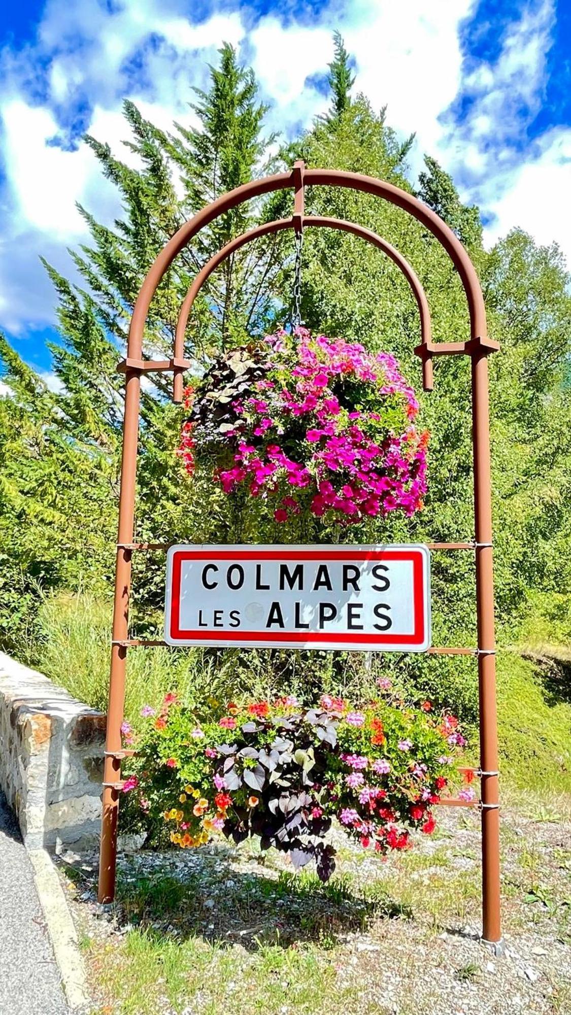 Maison Familiale Des Remparts Colmars Buitenkant foto